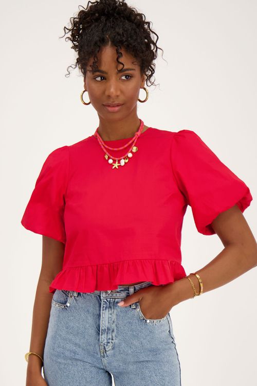 Rode blouse met pofmouwen en strikjes aan achterzijde