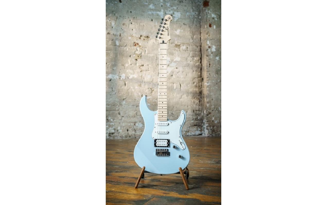 E-Gitarre PACIFICA 112 VM – Ice Blue<br>E-Gitarre für Anfänger