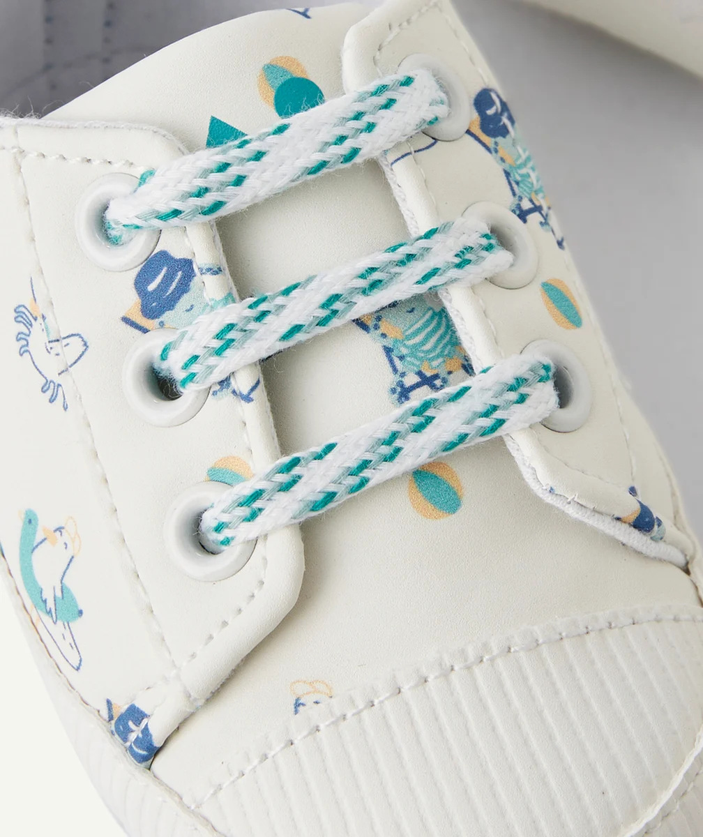 CHAUSSONS STYLE BASKETS BÉBÉ GARÇON IMPRIMÉS ANIMAUX