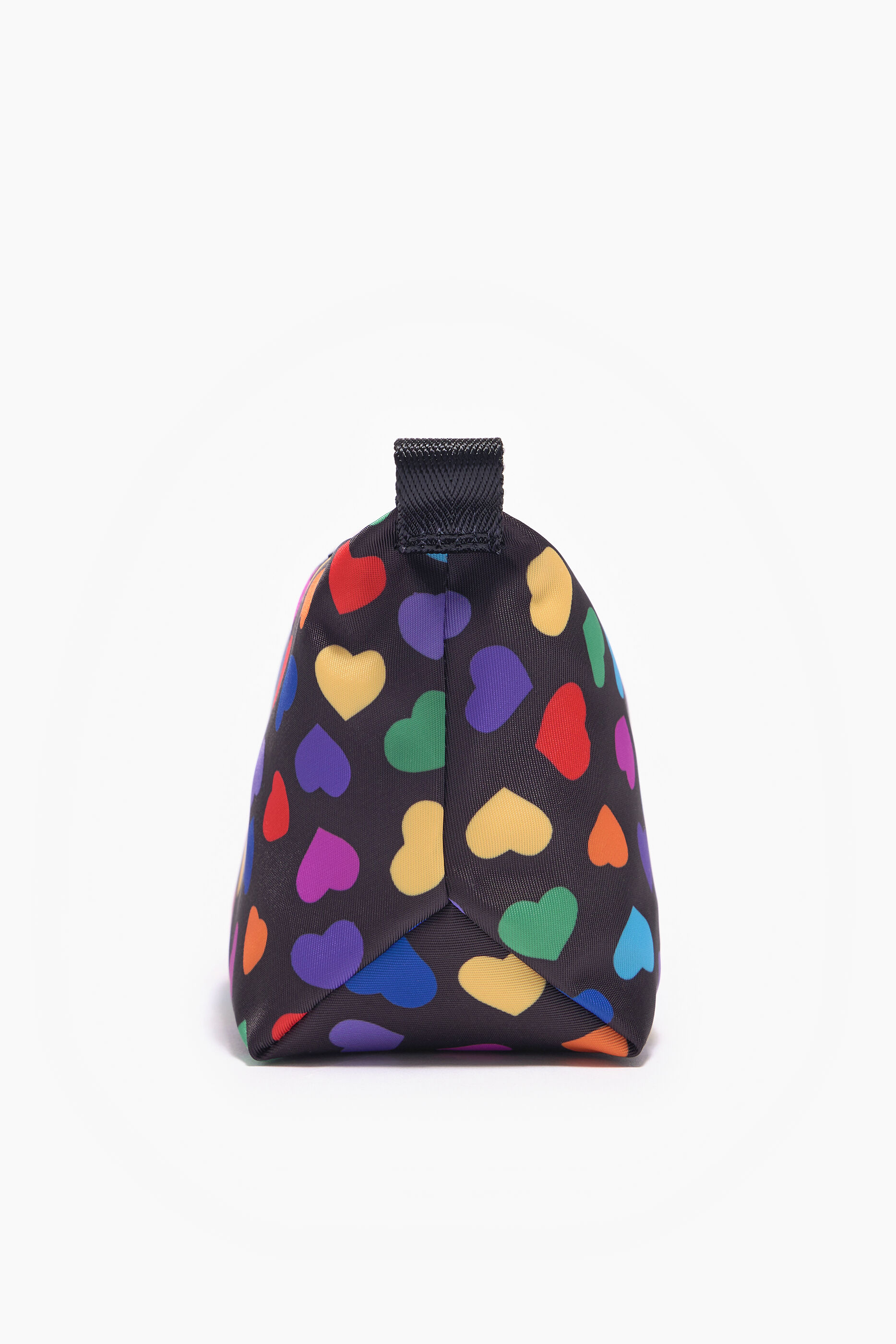 Nécessaire trapezoidal tamanho P em nylon com estampa de corações preta