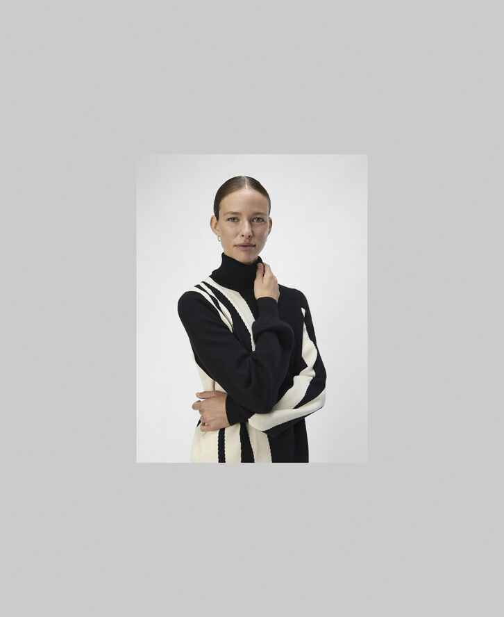 Object OBJRAY L/S KNIT ROLLNECK DRESS AOP Black/sandshell vertical stripes