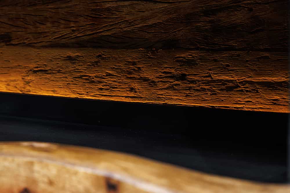 Massivholz Highboard GRAND ACACIA 120cm braun Akazie mit LED-Beleuchtung Baumkante