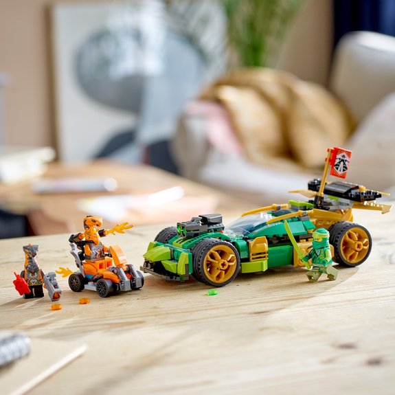 La voiture de course de Lloyd - Évolution LEGO Ninjago 71763
