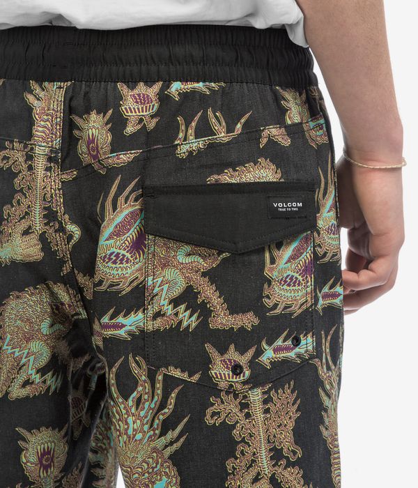 Volcom Featured Artist Tetsunori 17 Boardshorts (black)