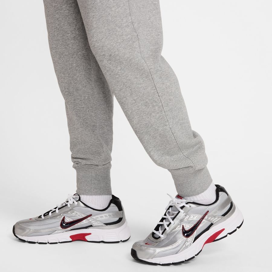 Nike Club