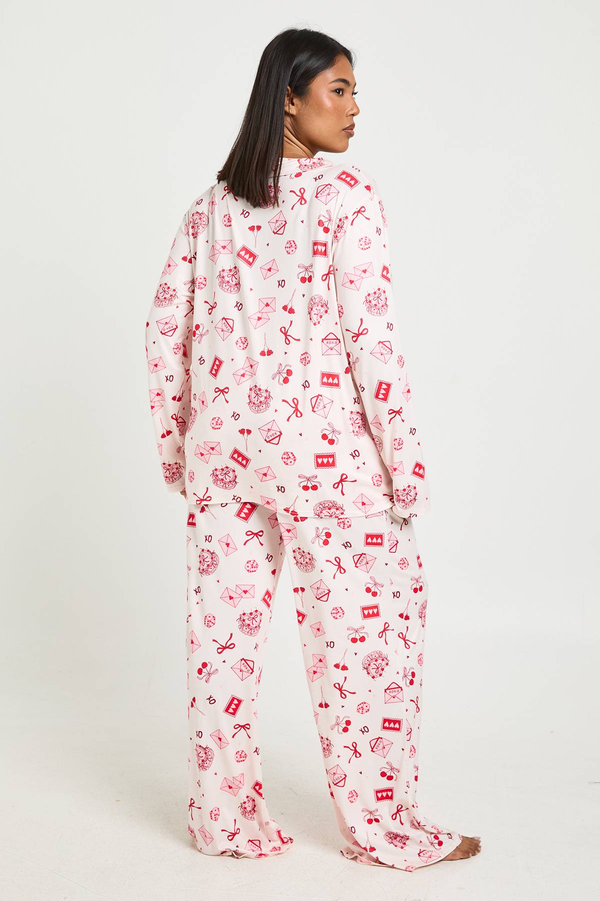 boohoo Ensemble Pyjama Grande Taille Imprimé Gâteaux Chemise Manches Longues & Pantalon