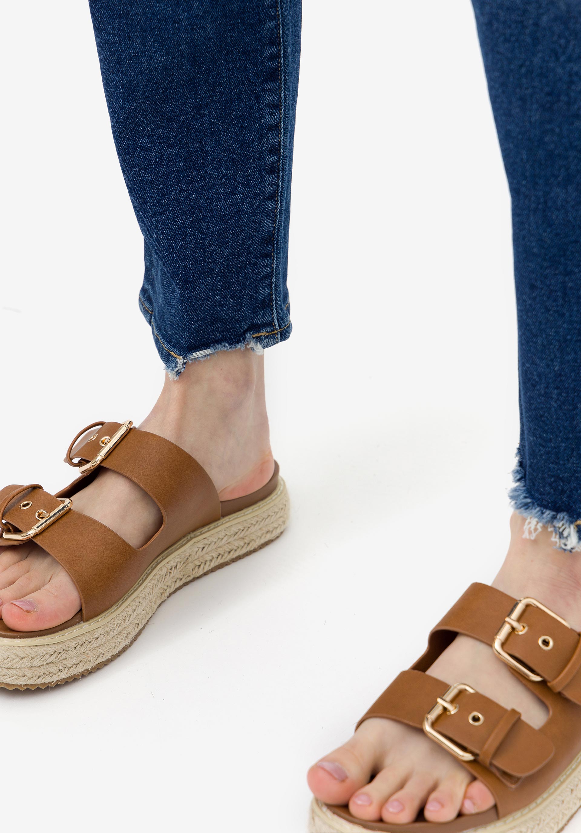 Calças Mom Fit Cintura Alta com Rasgões