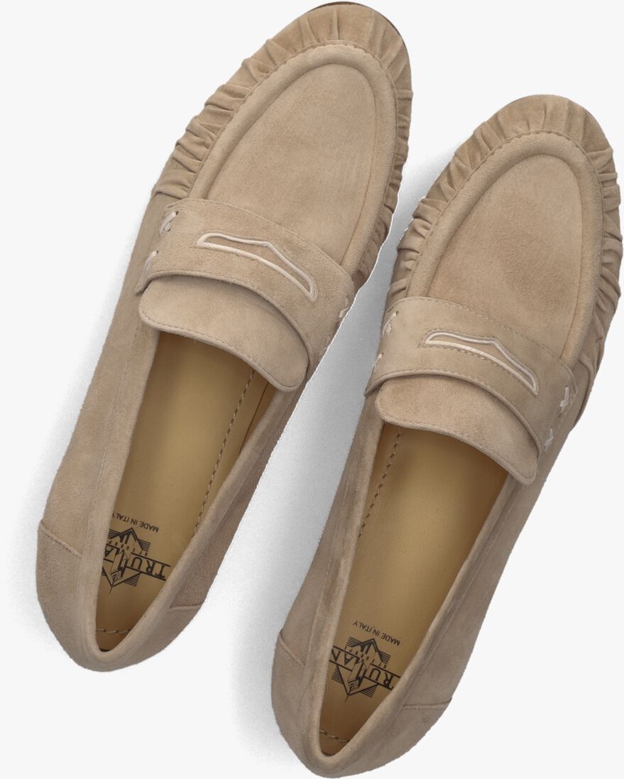 beige truman's instappers 4318