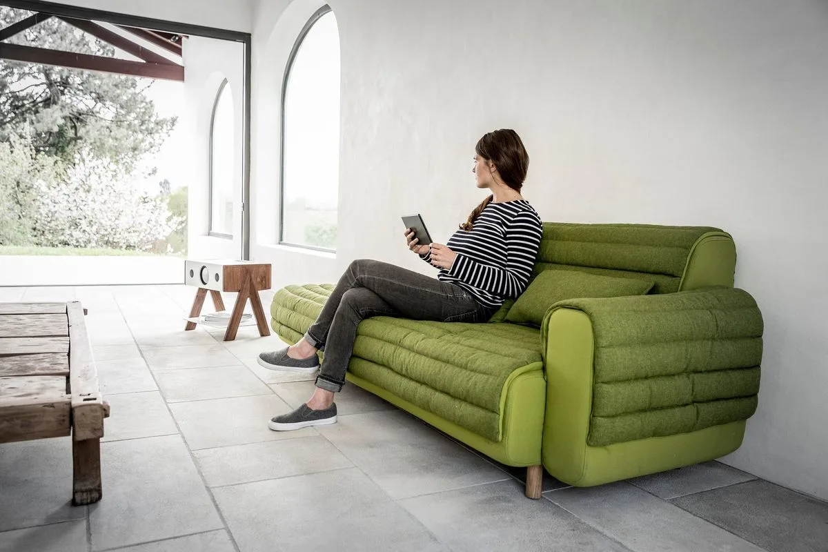 La Boîte Concept Cube Corian Séries Blanc et bois foncé Enceintes connectées