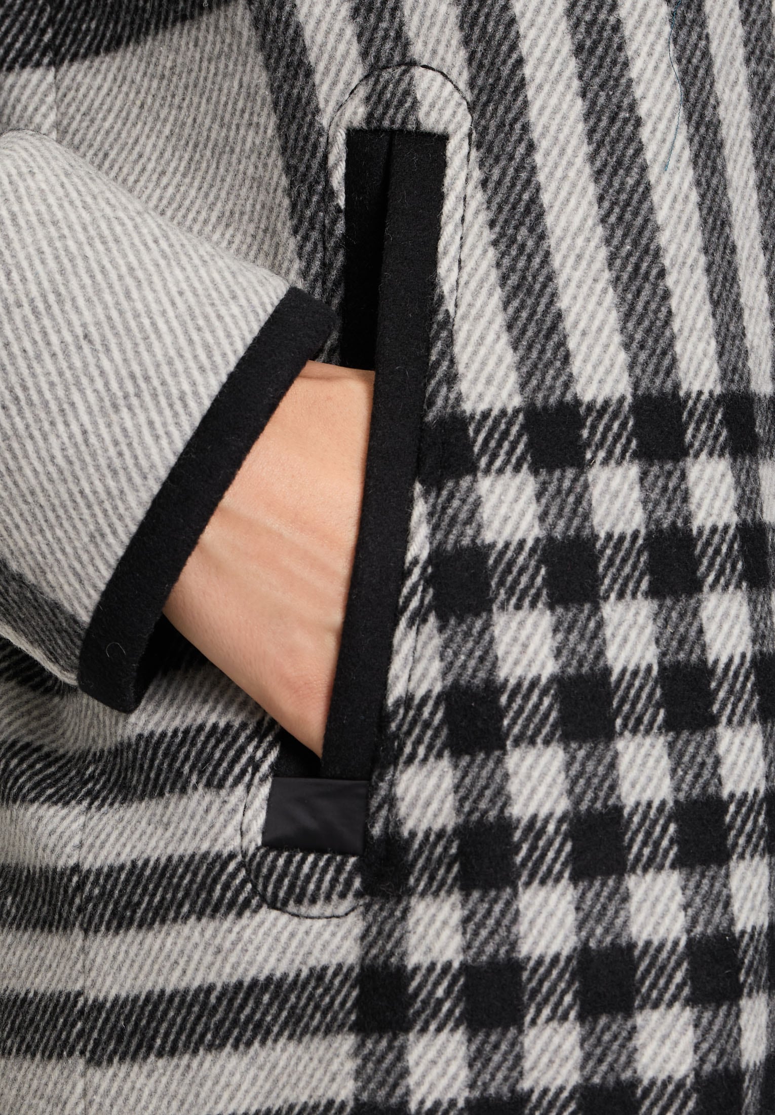 Gil Bret Wolljacke mit Kapuze kariert mit Kapuze