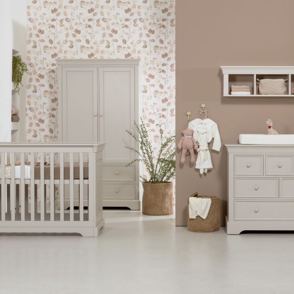 Kidsmill Chateau Babykamer Oatmeal | Bed 60 x 120 cm   Commode