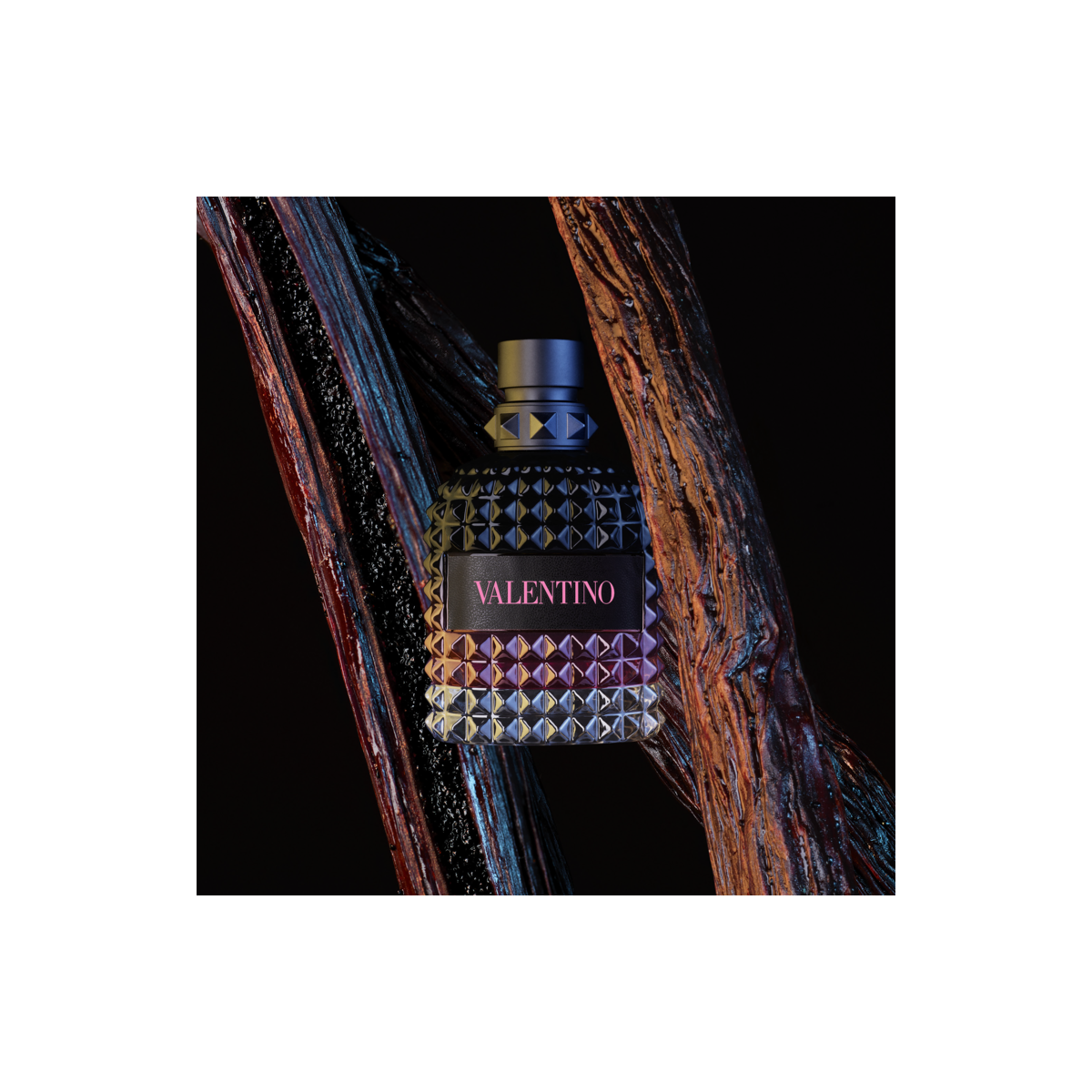 Valentino Born In Roma Intense Uomo Valentino Born In Roma Intense Uomo Eau de Parfum Fougère Ambrée pour Lui