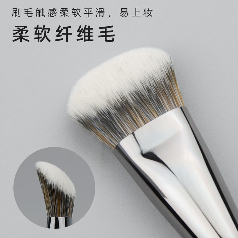 ZOREYA - Schuine foundationkwast