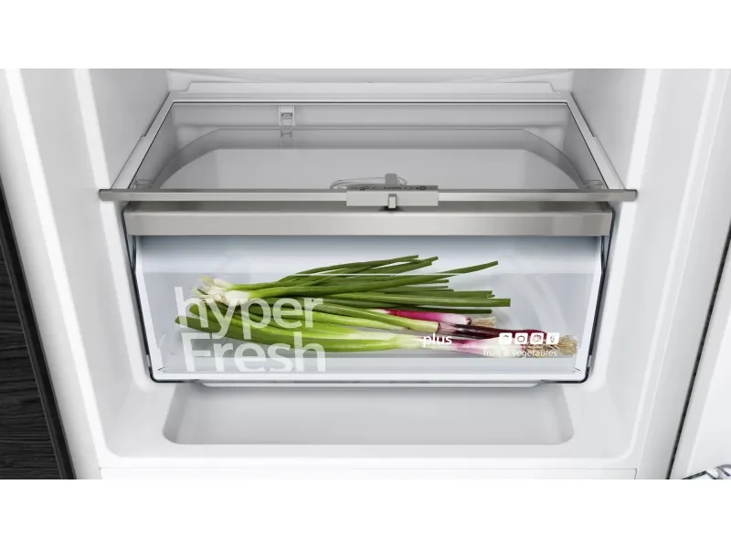 Siemens iQ500 KI87SADE0 - Køleskab/fryser - bund-fryser - til indbygning - bredde: 56 cm - dybde: 55 cm - højde: 177.5 cm - 272 liter - Klasse E - hyperFresh plus / LED-belysningen / softClose - Fladhængsel