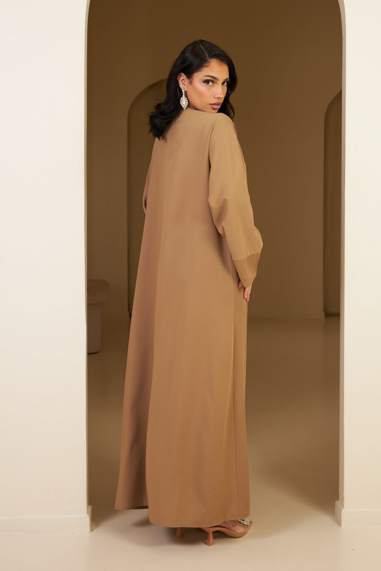 Kimono beige foncé à strass doré et argenté