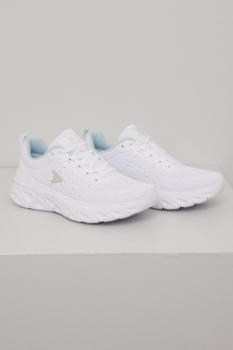 Zone sneaker