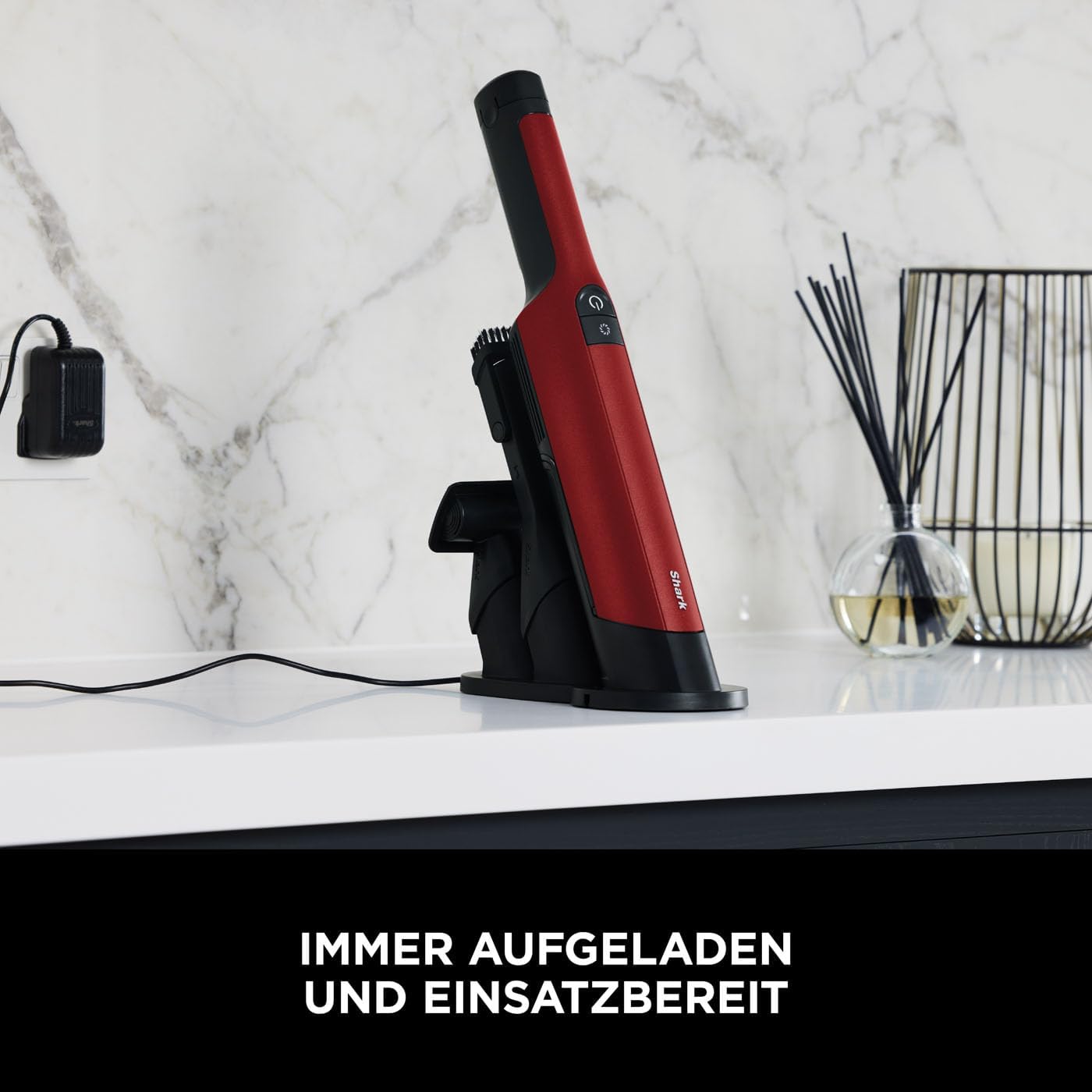 Shark WandVac 2.0 kabelloser Mini-Handstaubsauger, klein und leicht, leistungsstarker Akku-Handstaubsauger mit Boost-Modus, Tier- und Staub-/Fugendüsen, Ladestation, Orangerot, WV270EUSB
