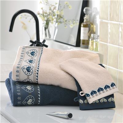Linge de toilette motif cœur - 450 g/m²