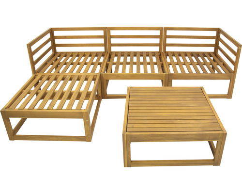 Loungeset voor 4 personen bestaande uit: fauteuil, kruk, houten tafel inclusief kussens