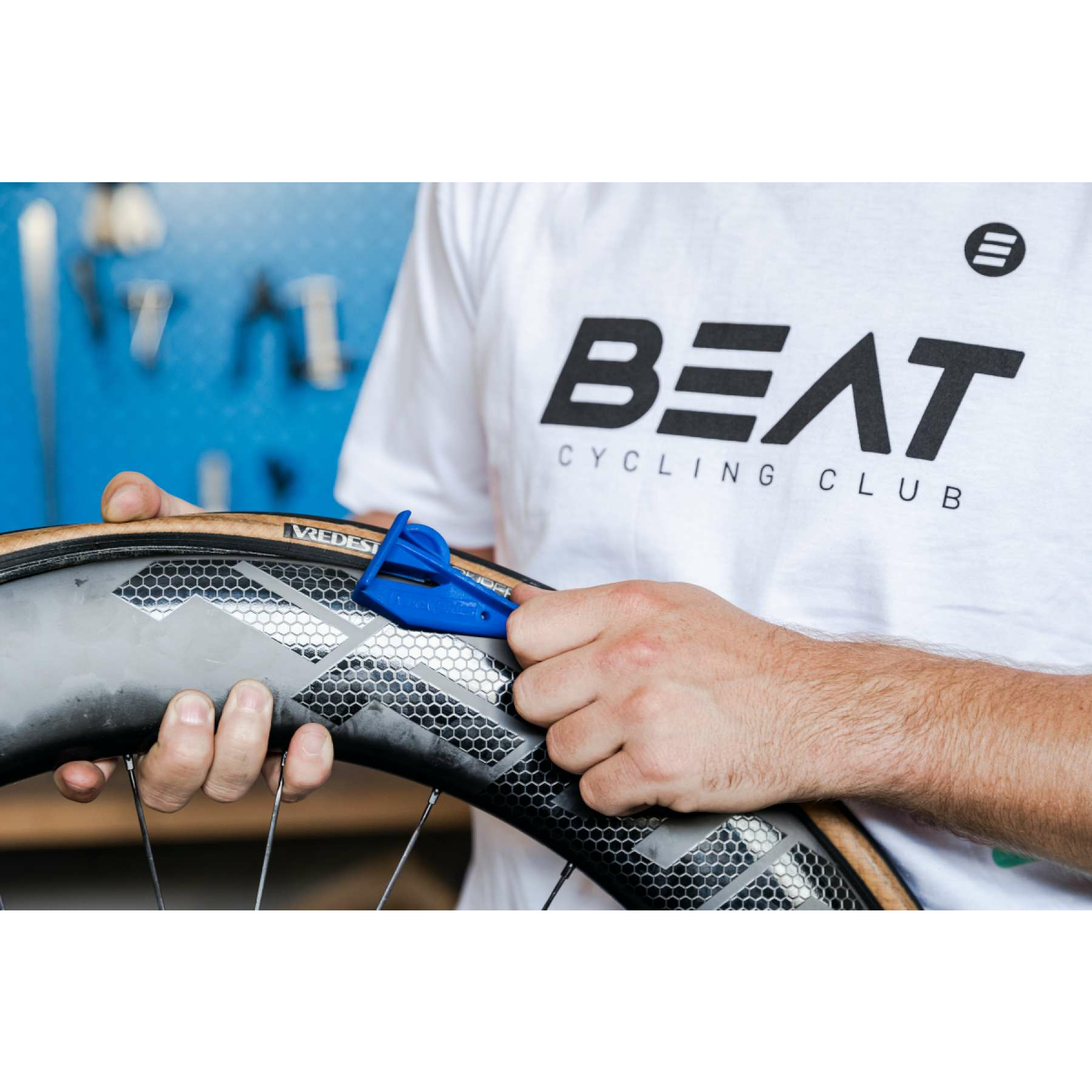 Rehook Tyre Glider