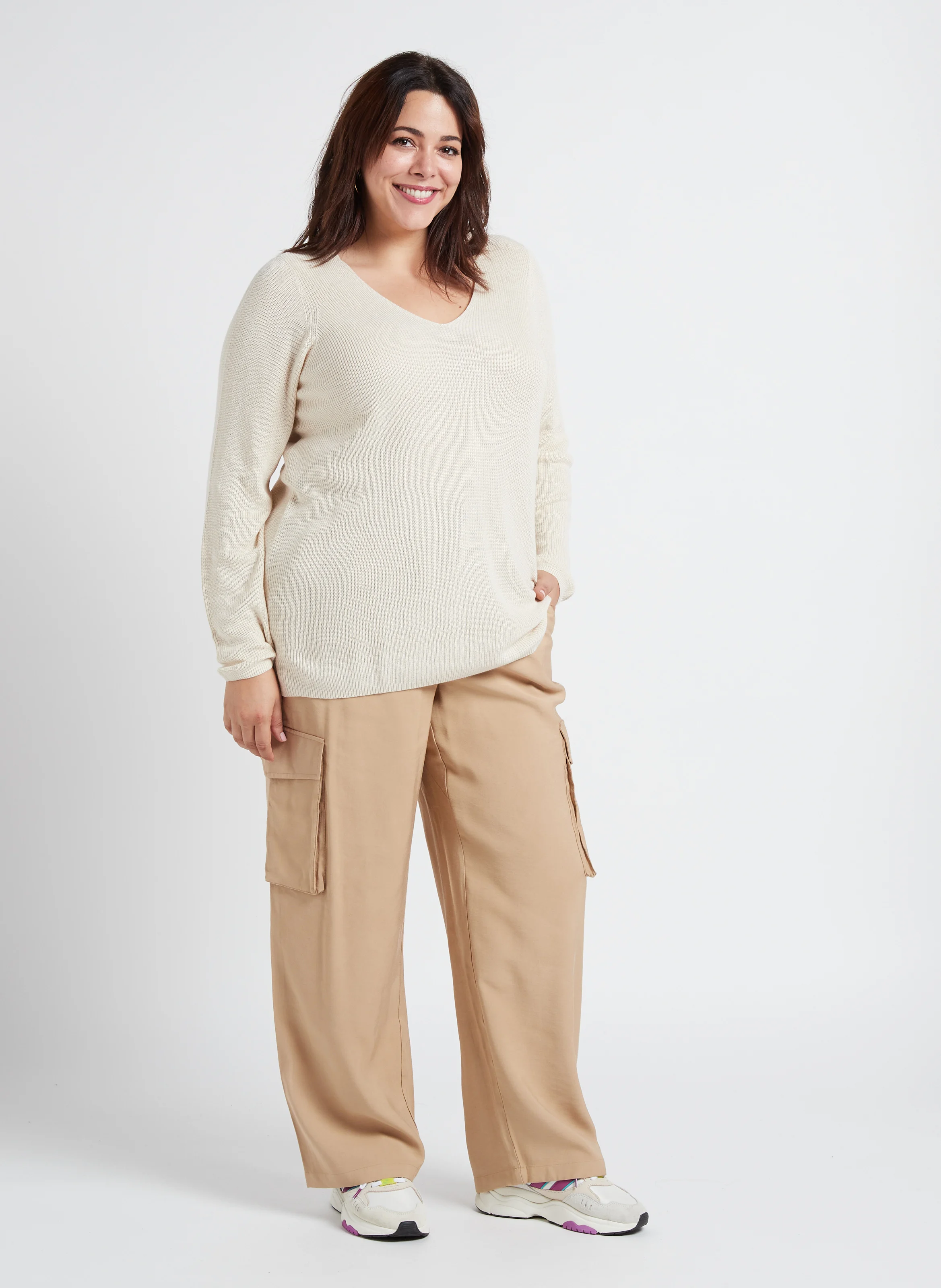 NEWLEXSUN - Pull droit col V| Beige