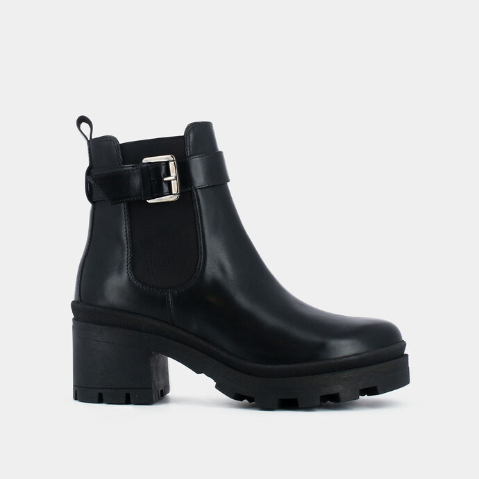 Bottines à boucles et semelles crantées  en cuir noir