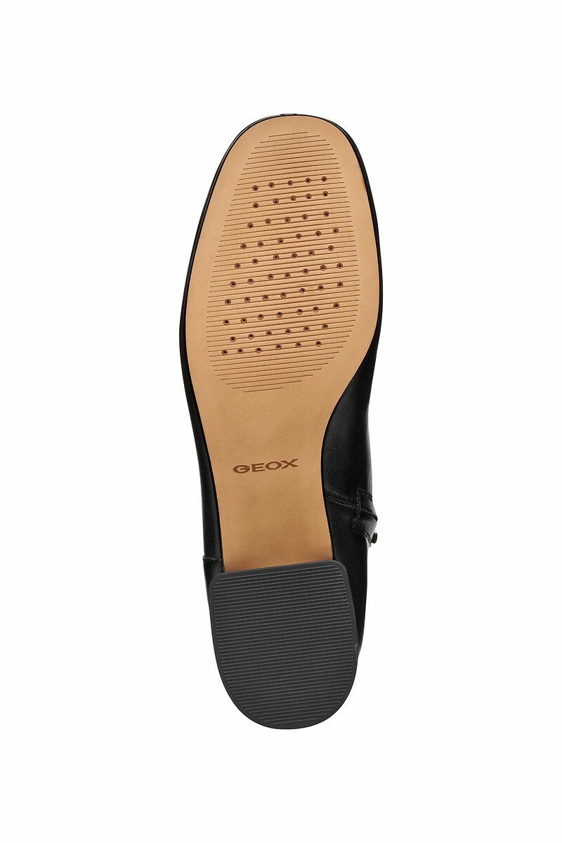GEOX<br>Botas de tornozelo em couro respirável Dhyalma