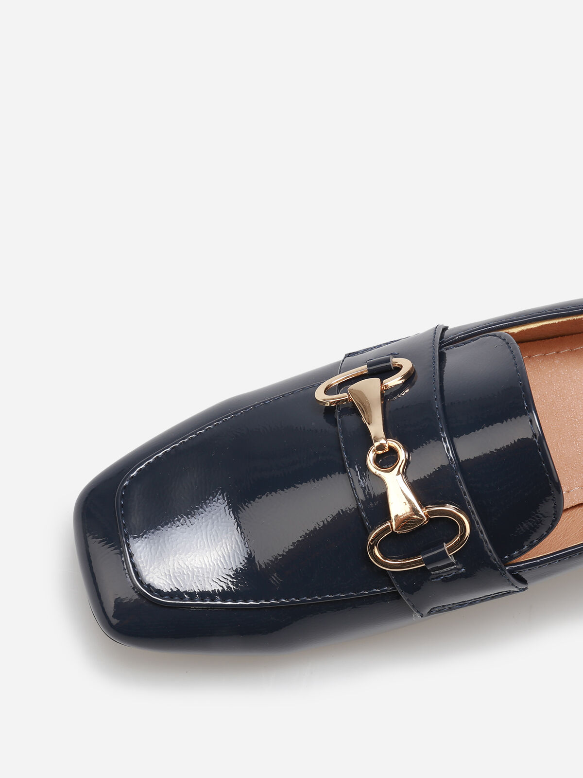 Mocassins vernis à talon et mors doré- Bleu marine