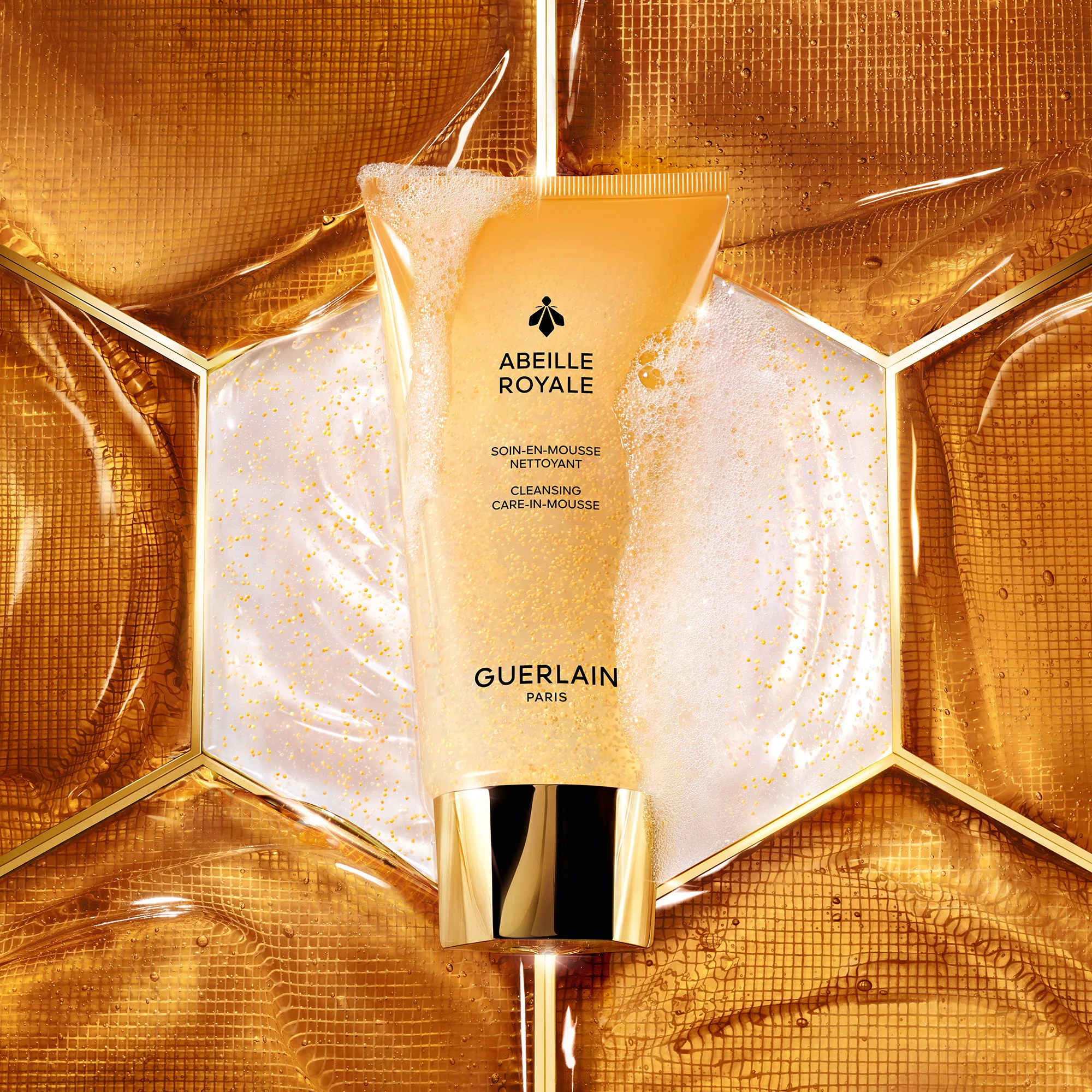 ABEILLE ROYALE SOIN-EN-MOUSSE NETTOYANT |