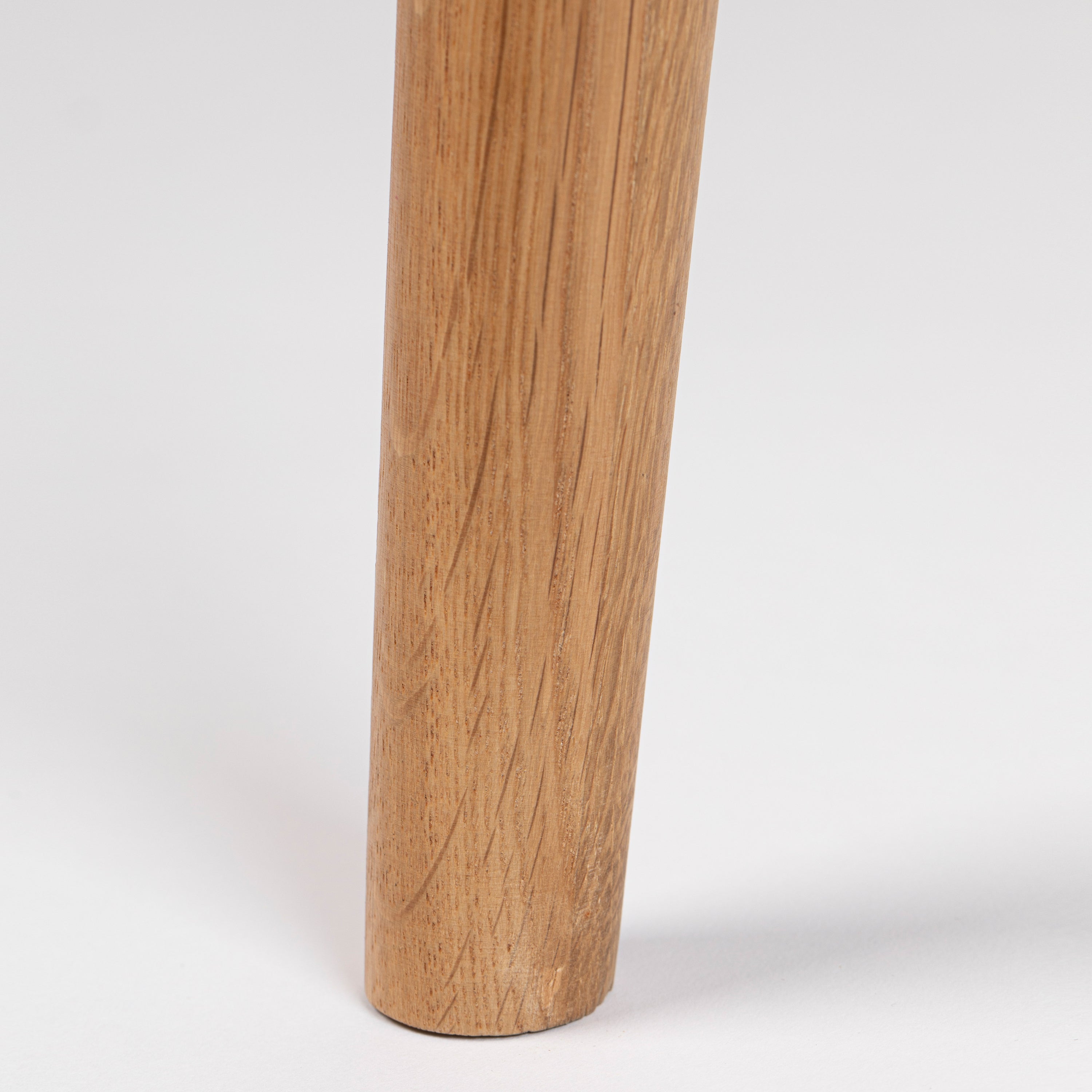 by fonQ basic Finn Eettafel - Ã 100 cm - Bruin
