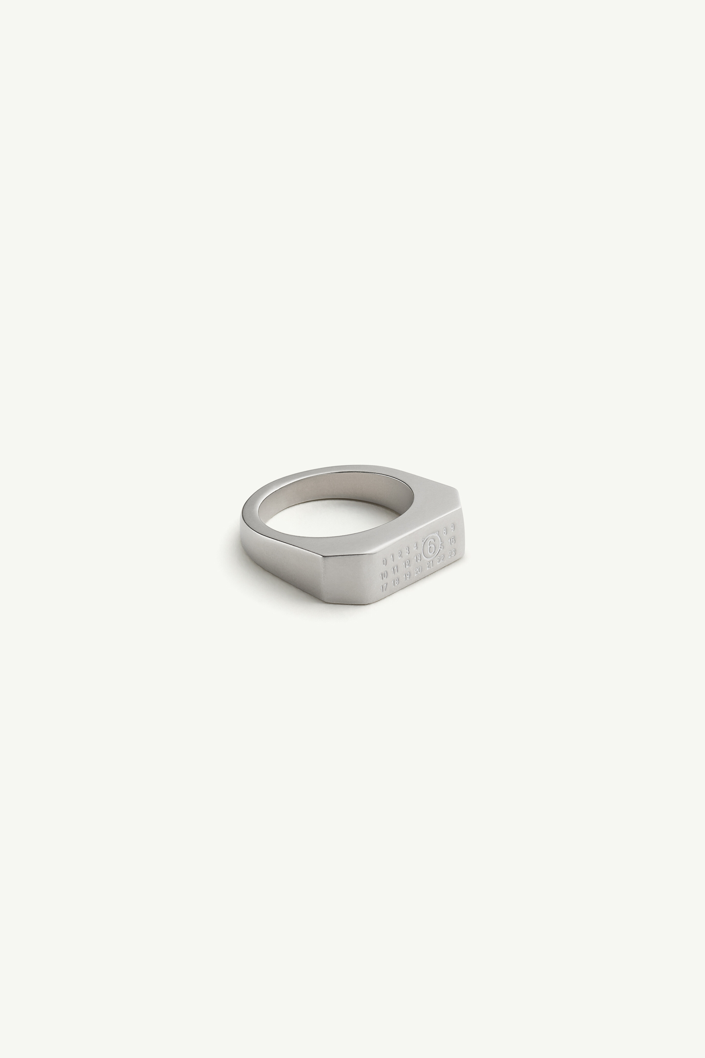 Minimal logo rectangular signet ring