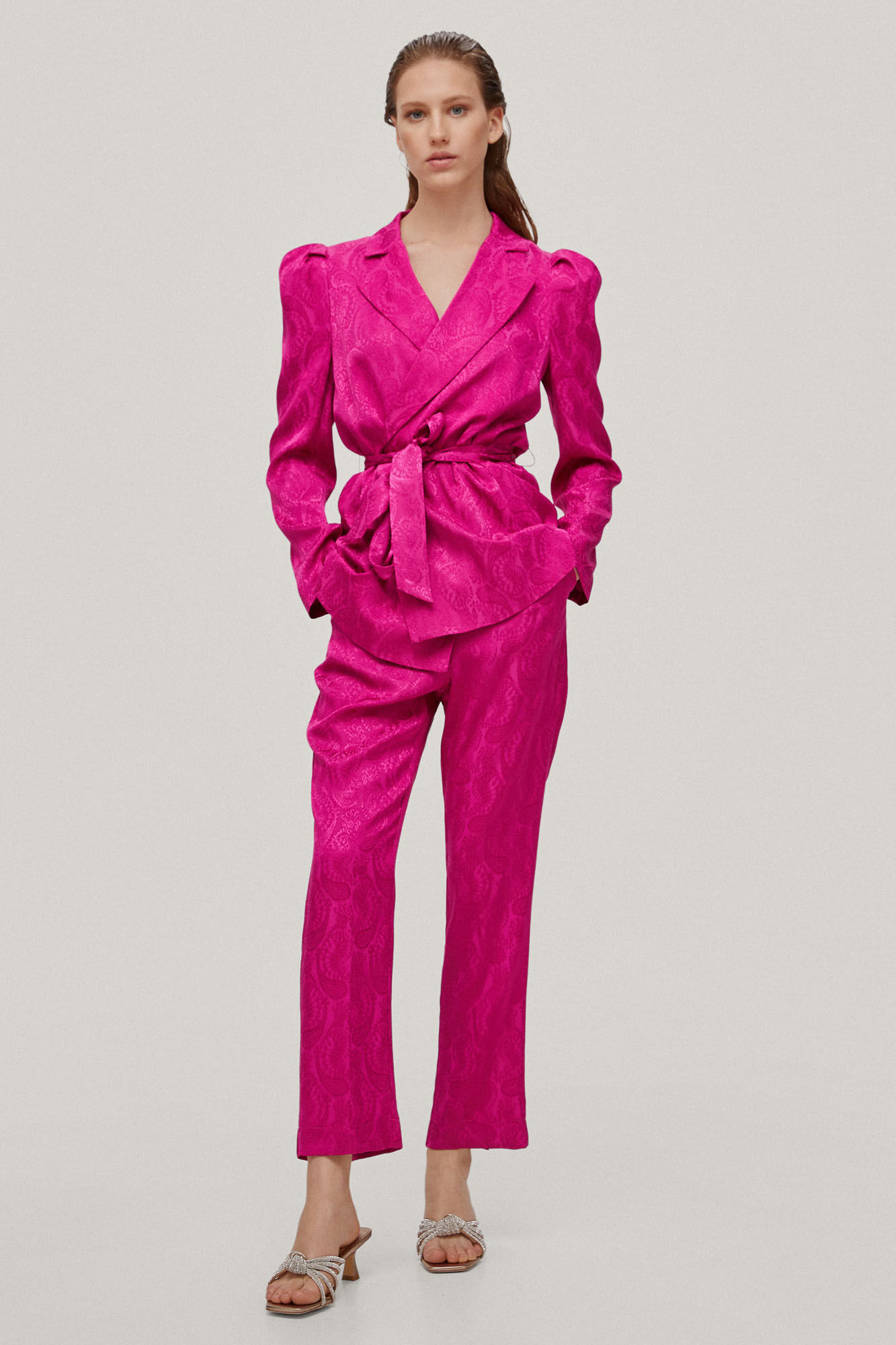 Blazer jacquard com mangas bufantes - Rosa
