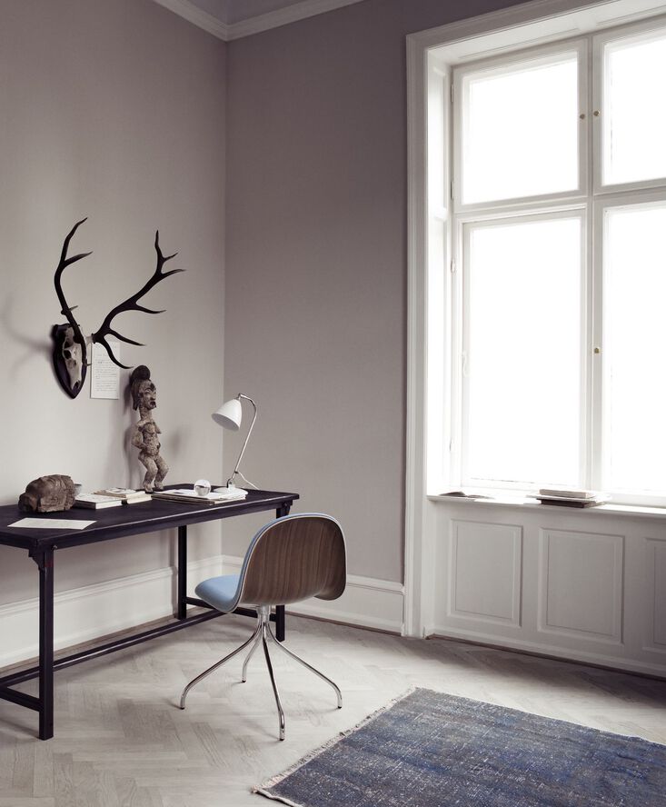 Gubi Bestlite BL2 Table Lamp Grey / brass