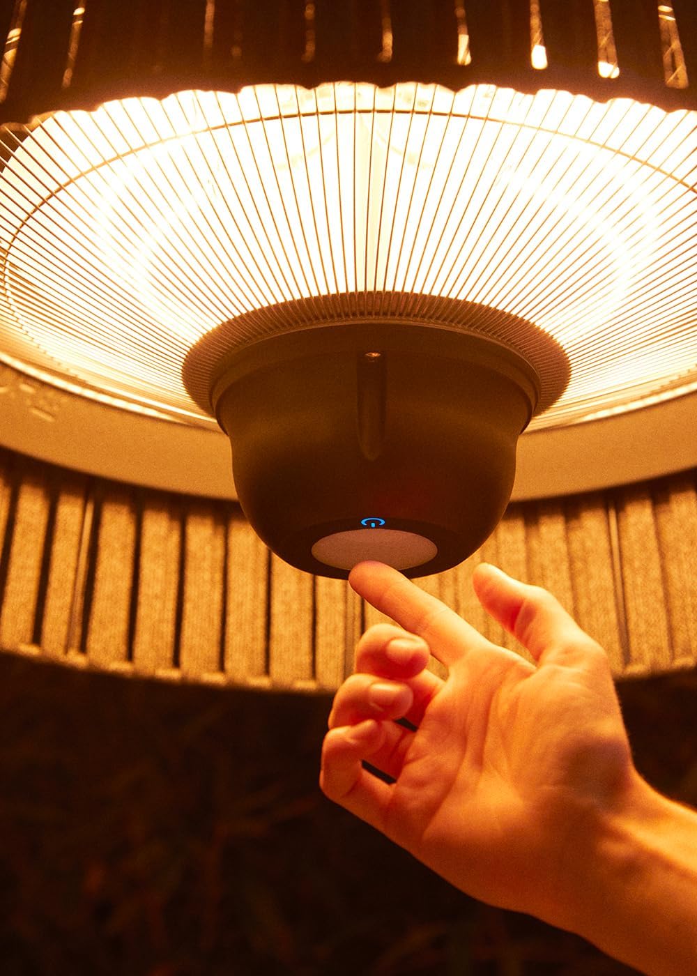 CREATE/HANGING HEATER/Halogen-Infrarot Heizstrahler Grau mit LED-Beleuchtung und Fernbedienung für Terrassen, Garten und Außenbereiche / 1800W Deckenheizstrahler, 3 Heizstufen 800-1000-1800W, IP24