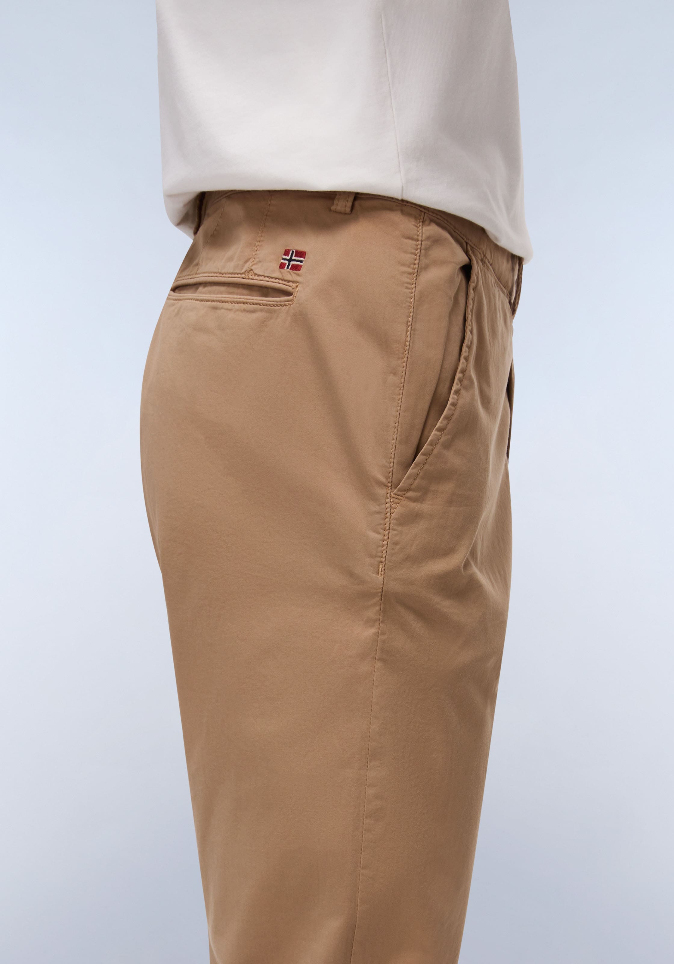 Napapijri Stoffhose »M-PUYO SUM«  Aus leichter Baumwolle mit Stretchanteil