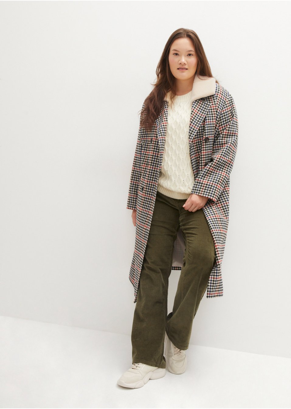 Manteau imitation laine avec col en peluche
