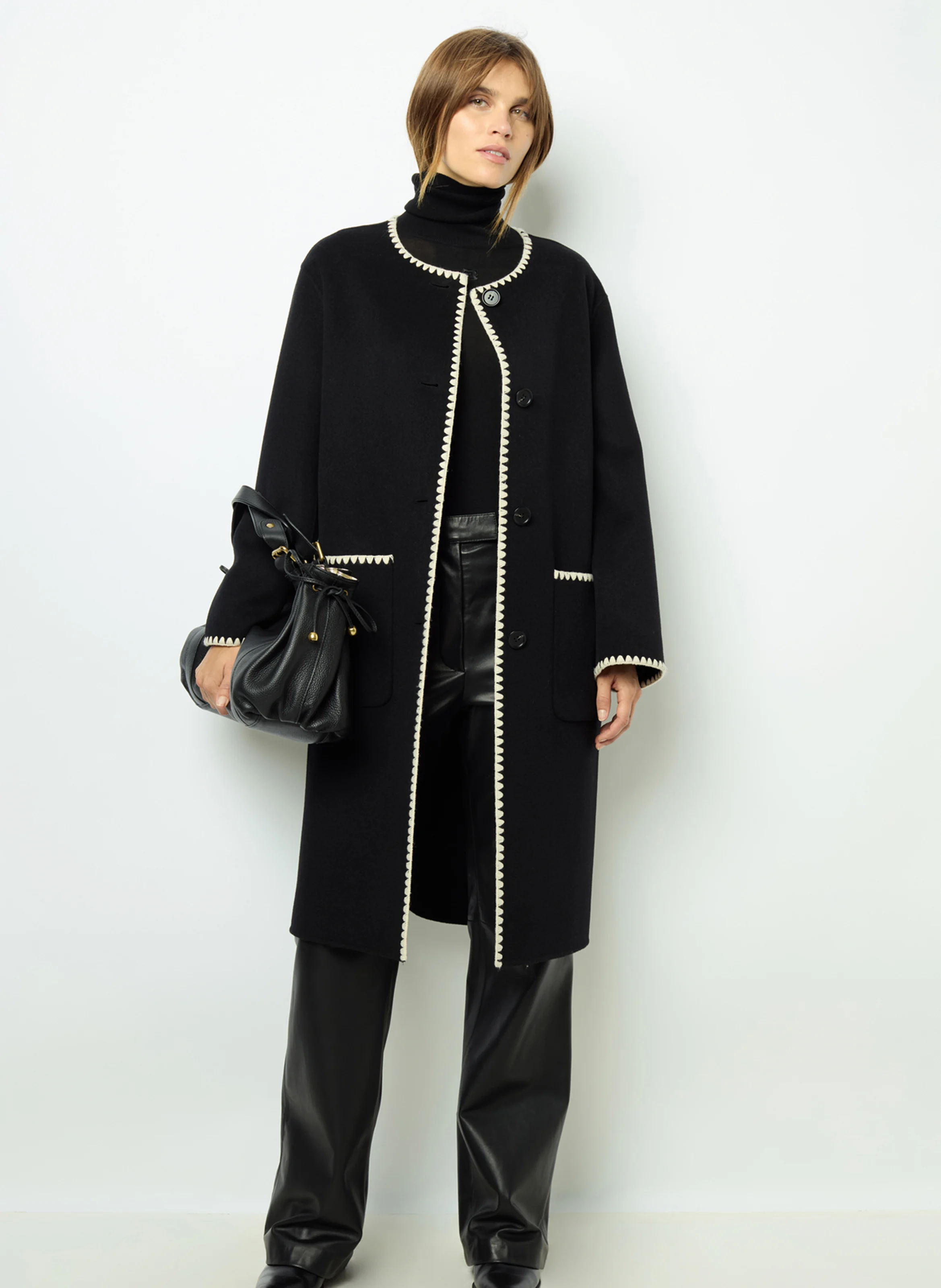 LILIA - Manteau col rond en laine mélangée | Noir