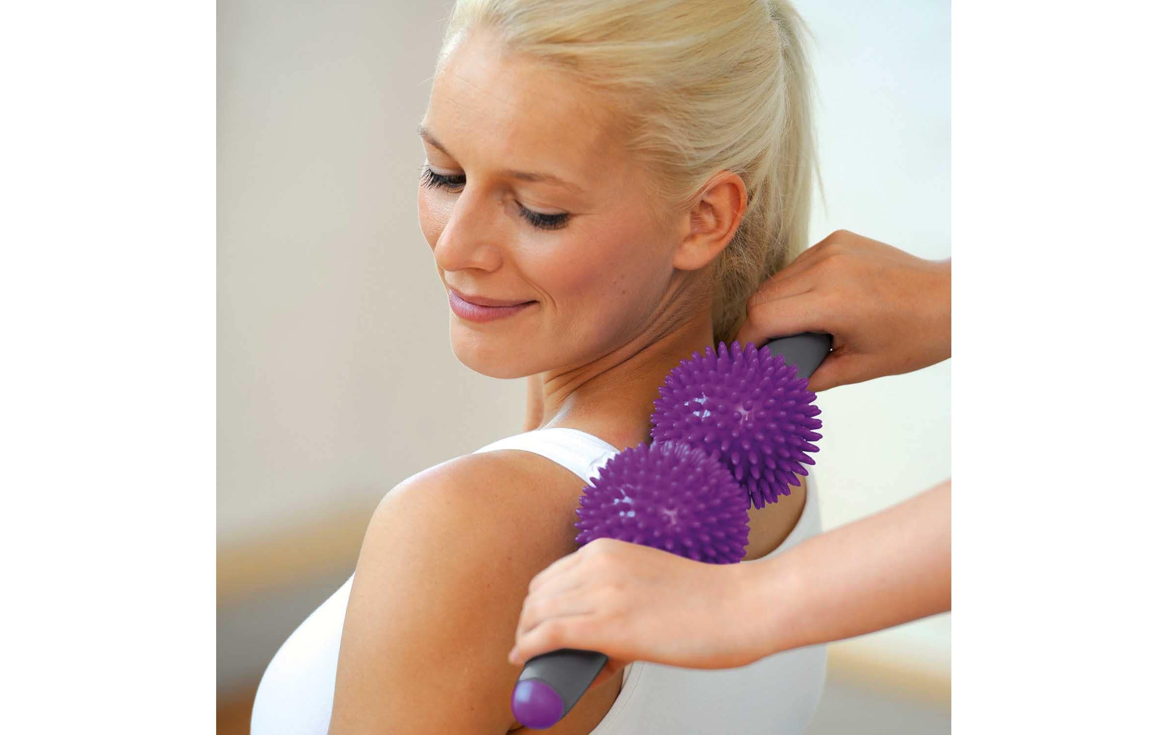 Spiky Twin Roller lila 1 StückIgel Massageroller bei Verspannungen