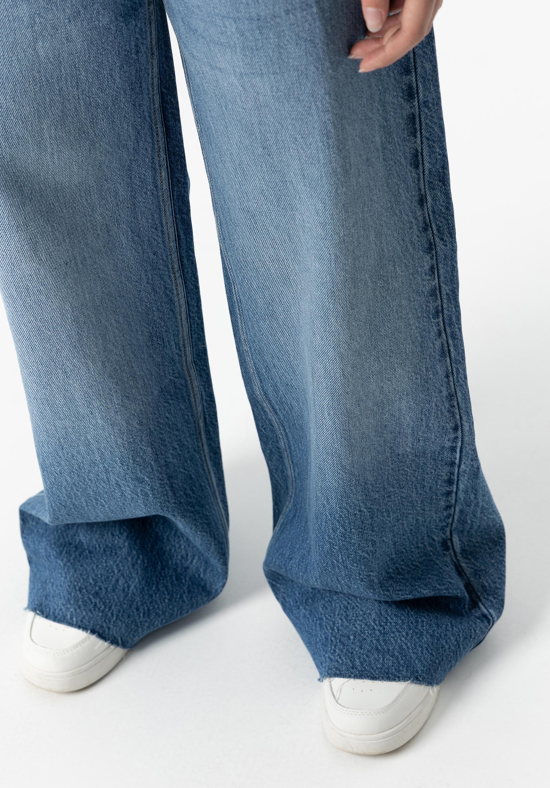 Jeans Charli Relax Wide Leg Cintura Baixa