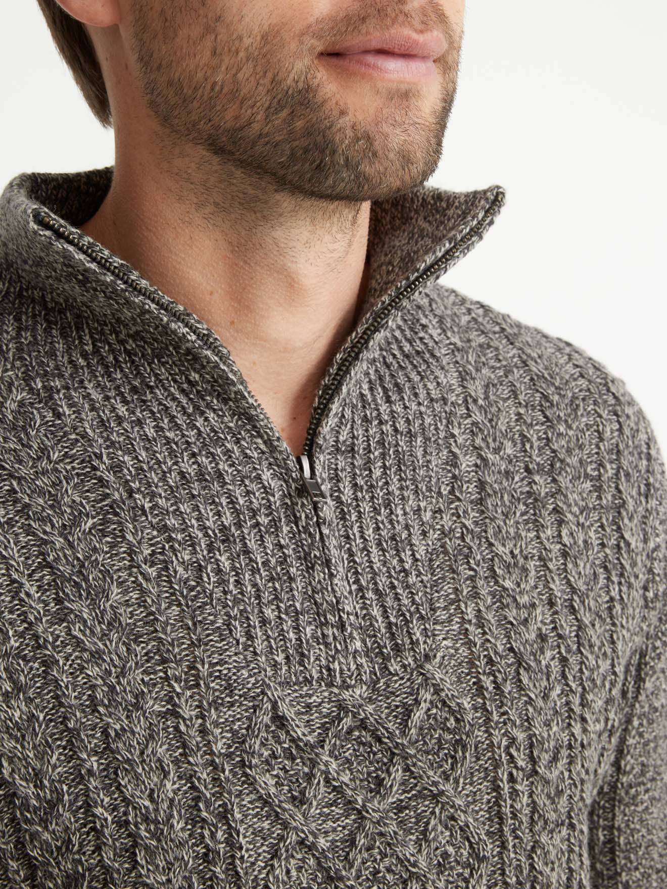Pull torsadé col montant zippé