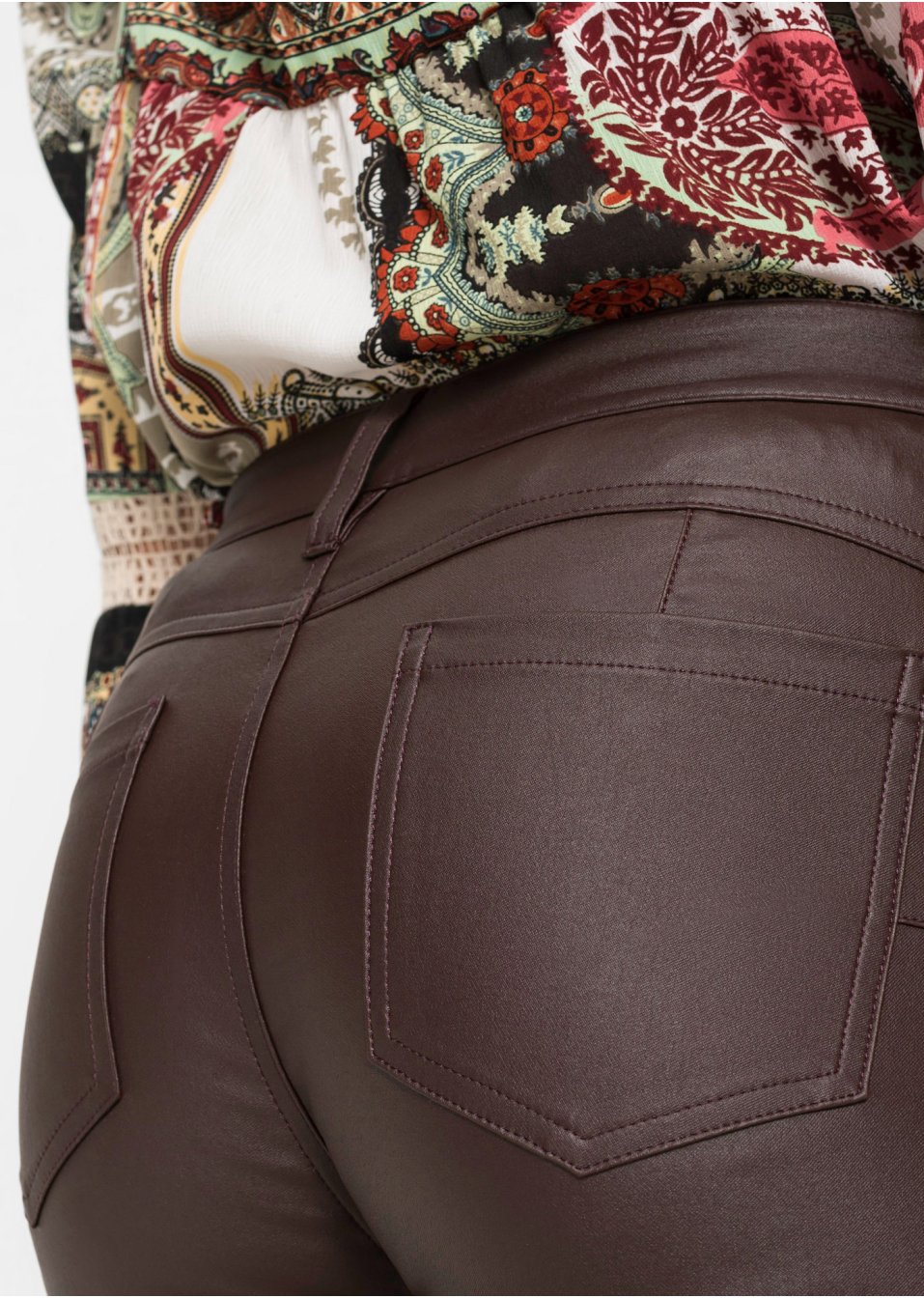 Pantalon extensible push-up enduit