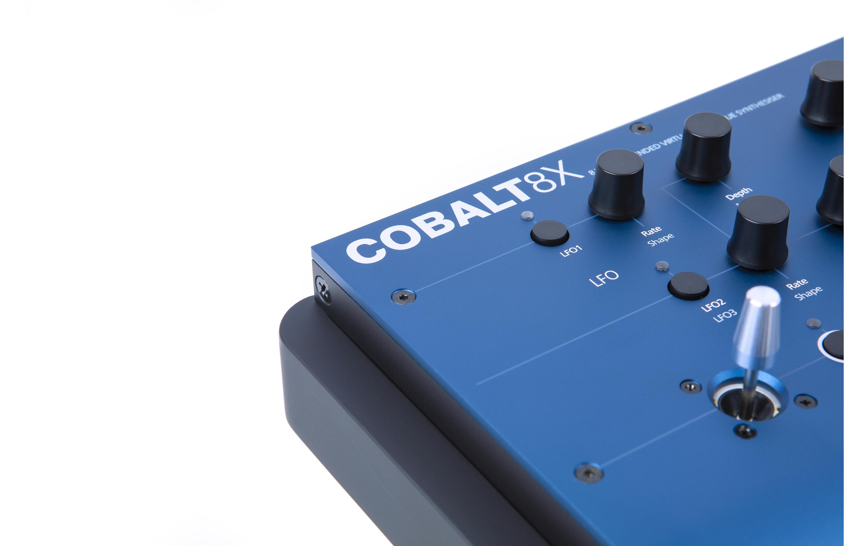 Synthesizer Cobalt8X<br>8-stimmiger erweiterter virtuell-analoger Synthesizer 61-Tasten-Tastatur