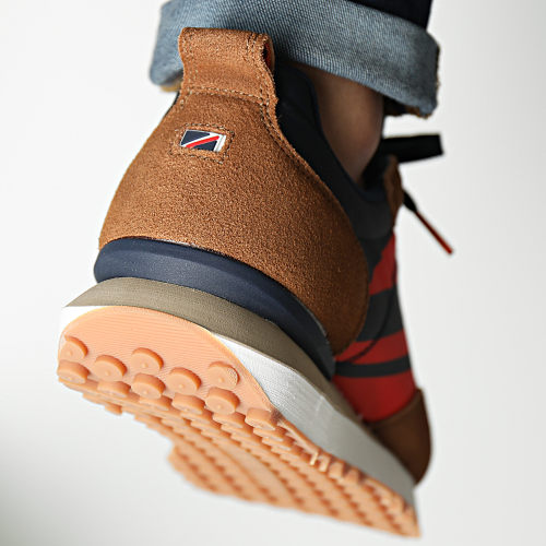 Baskets Foster Man Flag PMS30853 Cognac