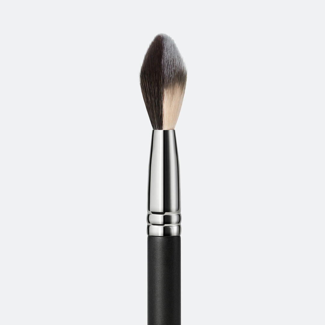 MAC  127S SPLIT FIBRE FACE BRUSH - 1un