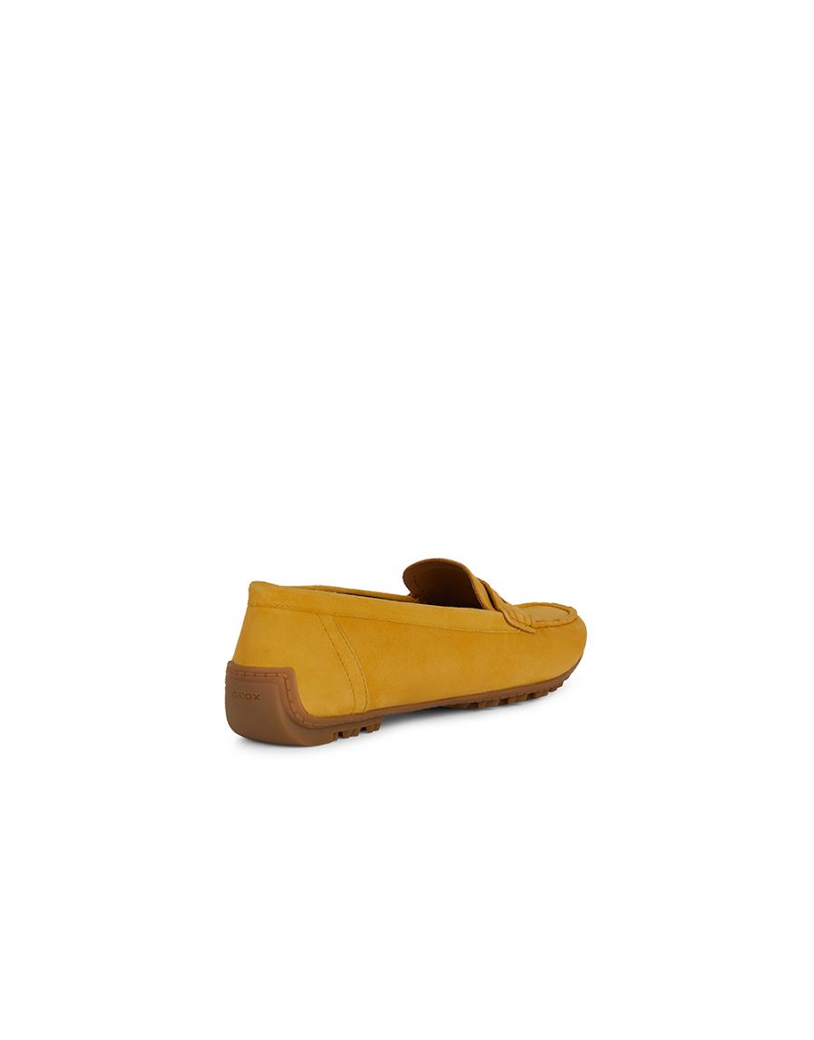 Mocassins daim jaune