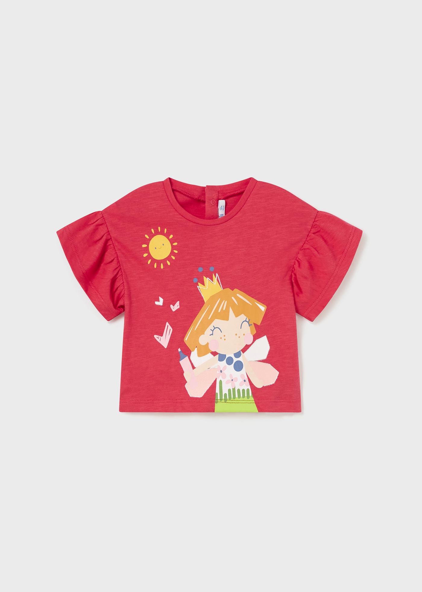 Camiseta infantil com estampa feita em algodão sustentável.
