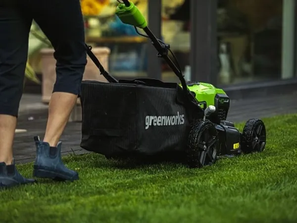 Greenworks GD40LM46SP, Skubbe plæneklipper, 750 m², 46 cm, 2,5 cm, 7 mm, 4 hjul