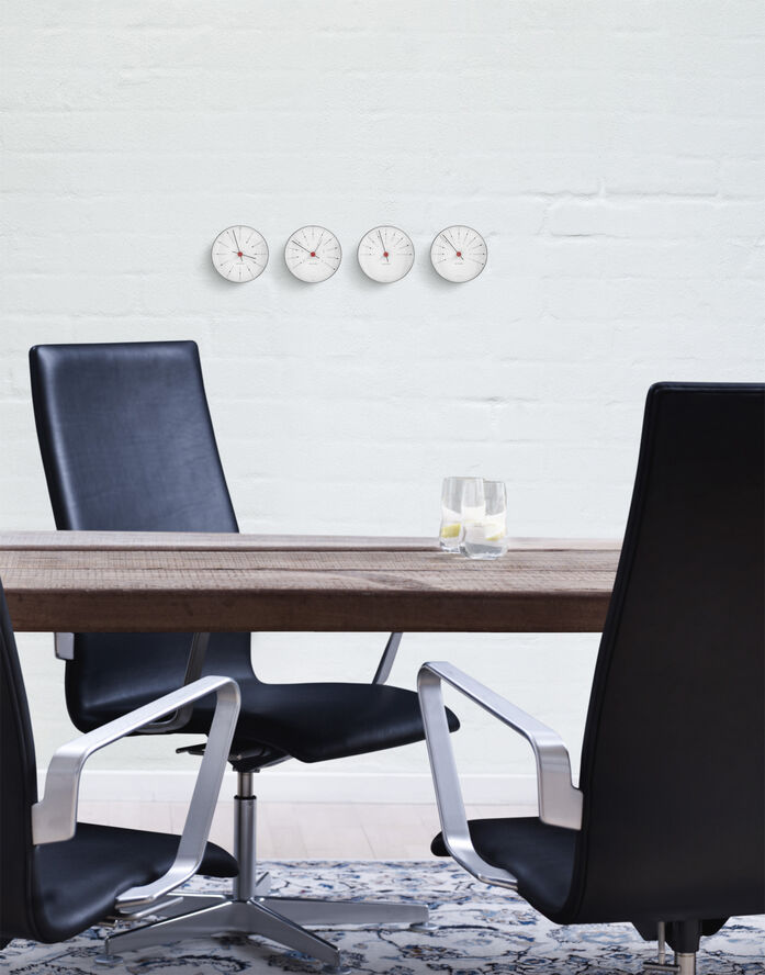 Arne Jacobsen Clocks Bankers Vægur, Ø 12 cm Hvid