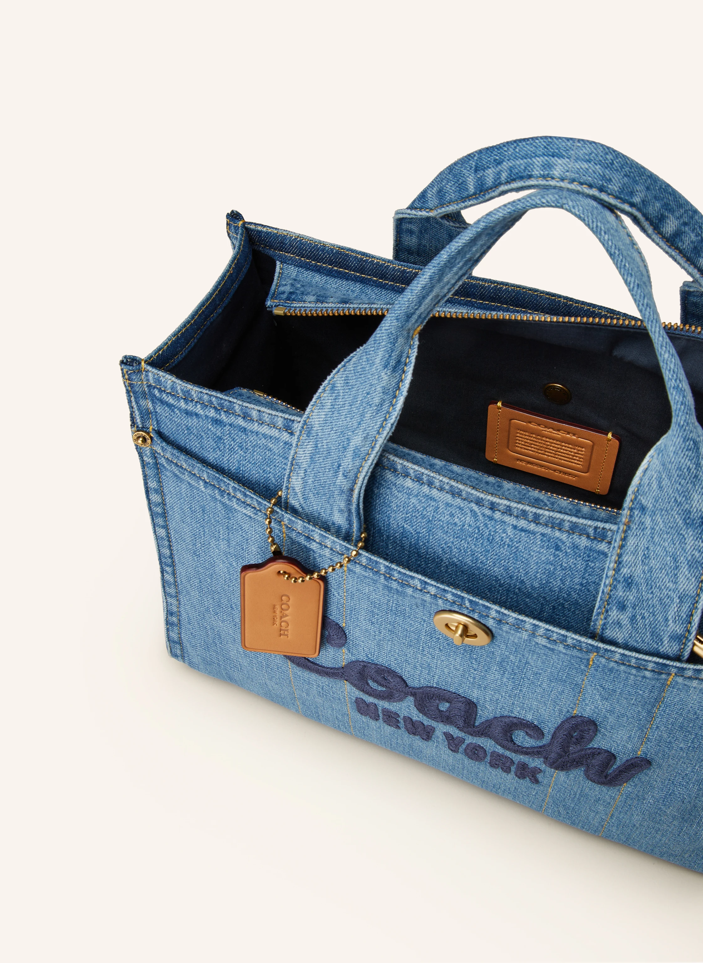 COACH Shopper CARGO