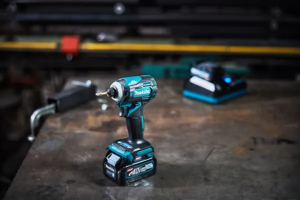 Makita TD001G - Støddriver - ledningfri - 600 W - 4-hastigheders - 1/4